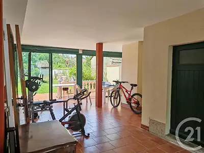 Maison, 187 m²