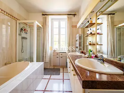 Maison, 223 m²