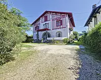 Maison, 351 m²