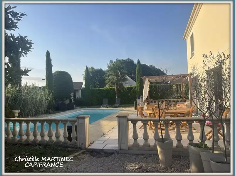 Maison, 226 m²