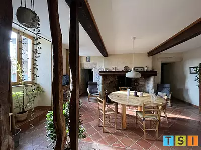Maison, 270 m²