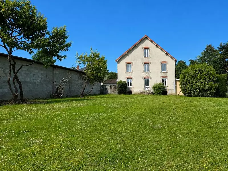 Immeuble, 145 m²