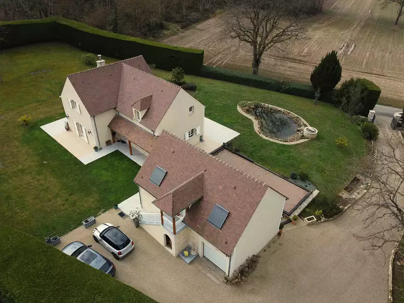 Maison, 266 m²