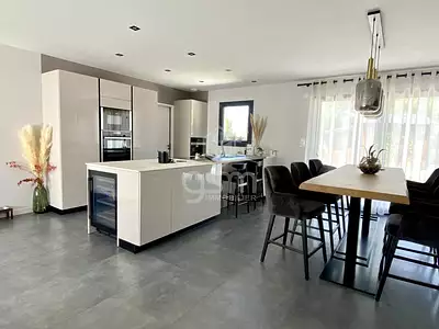 Maison, 130 m²