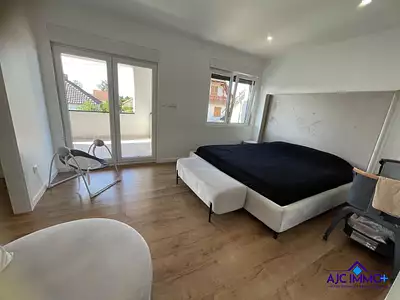 Maison, 195 m²