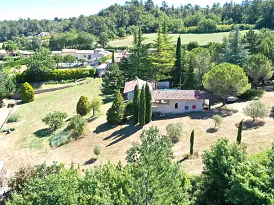 Maison, 258 m²