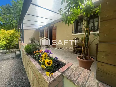 Maison, 159 m²
