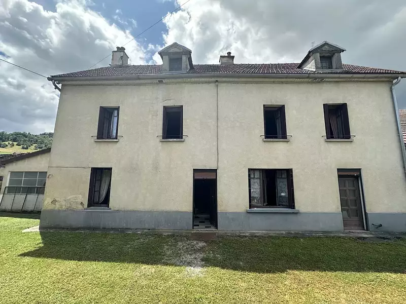 Maison, 196 m²