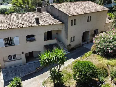 Maison, 352 m²