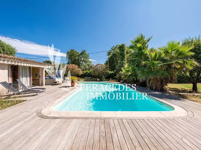Maison, 177 m²