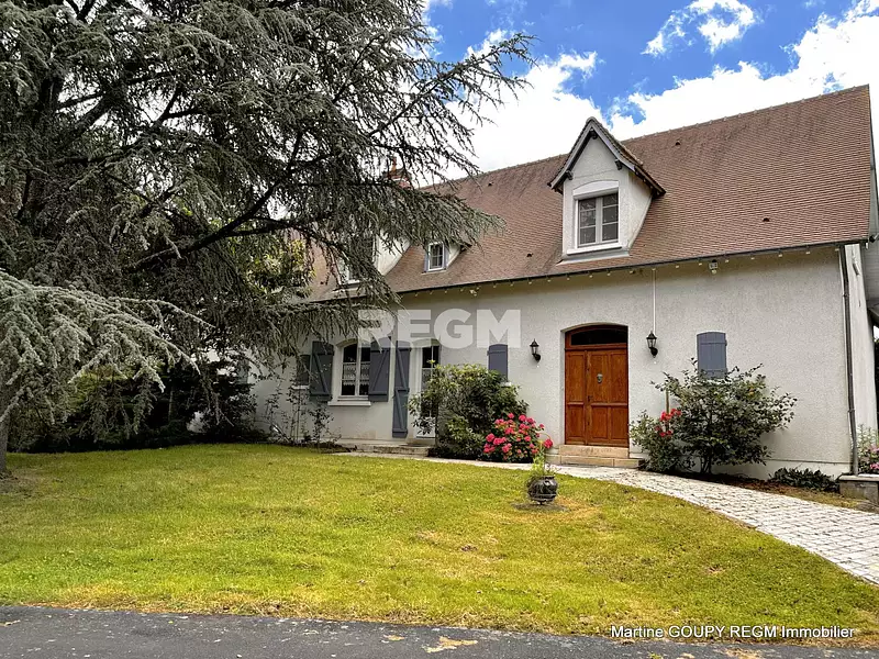 Maison, 250 m²