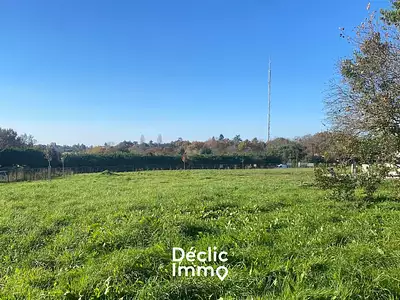 Terrain, 887 m²