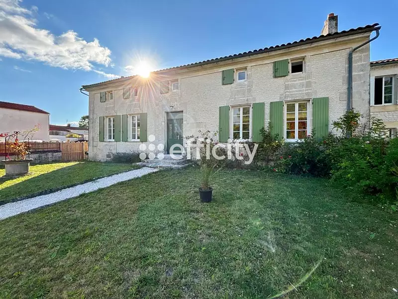 Maison, 180 m²