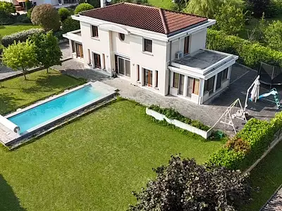 Maison, 180 m²