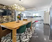 Maison, 285 m²