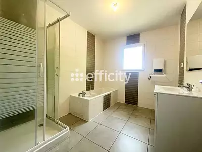 Maison, 105 m²