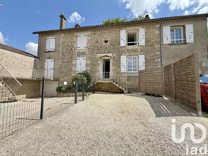 Immeuble, 121 m²