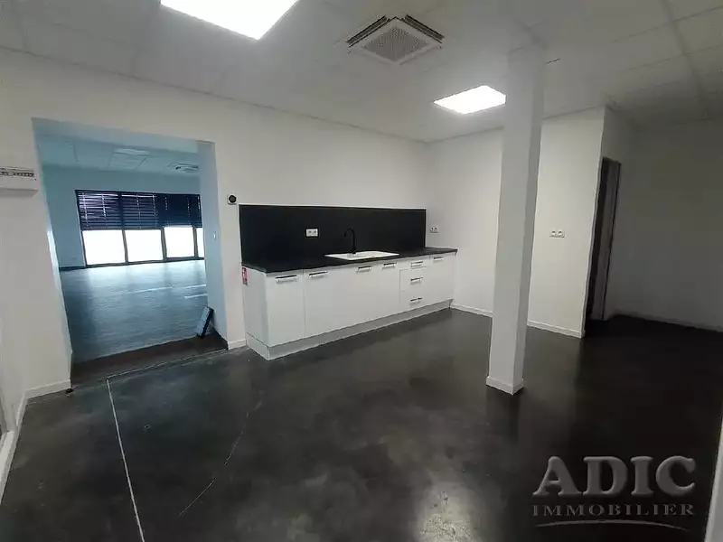 Divers, 375 m²