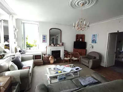 Maison, 235 m²