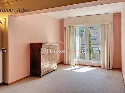 Maison, 245 m²