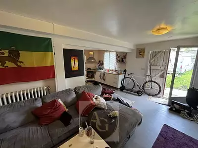 Immeuble, 300 m²