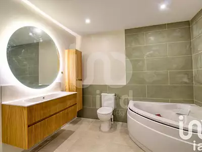 Maison, 260 m²
