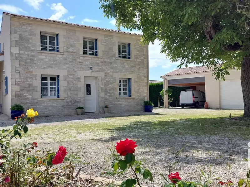 Maison, 143 m²