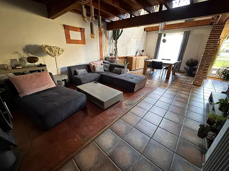Maison, 240 m²