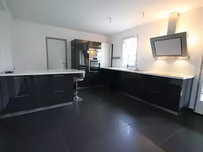 Maison, 143,5 m²