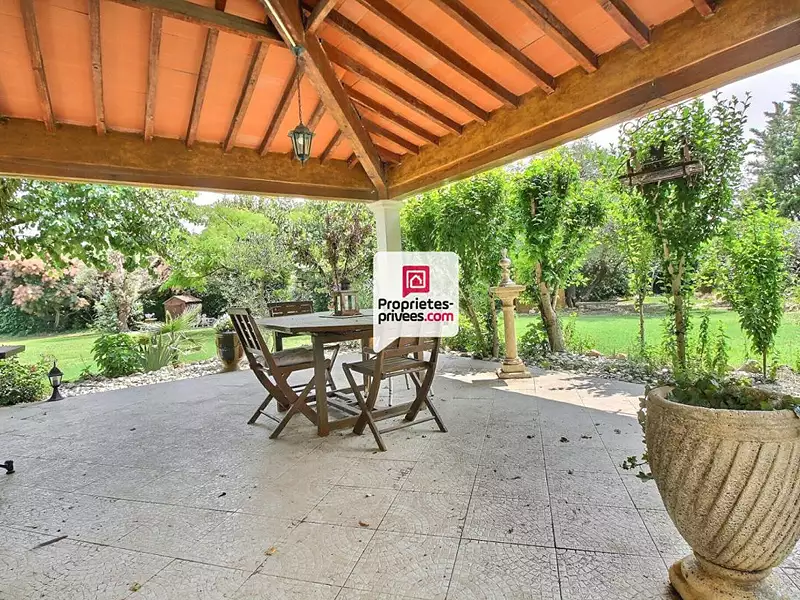 Maison, 230 m²