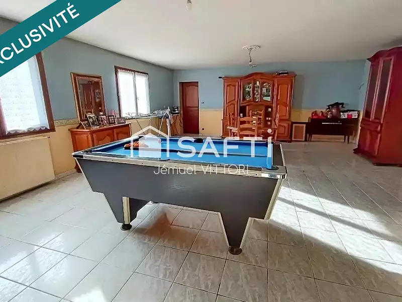Maison, 165 m²