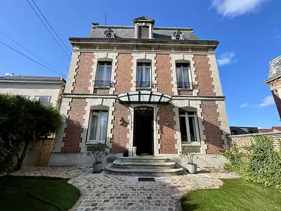 Maison, 356,5 m²