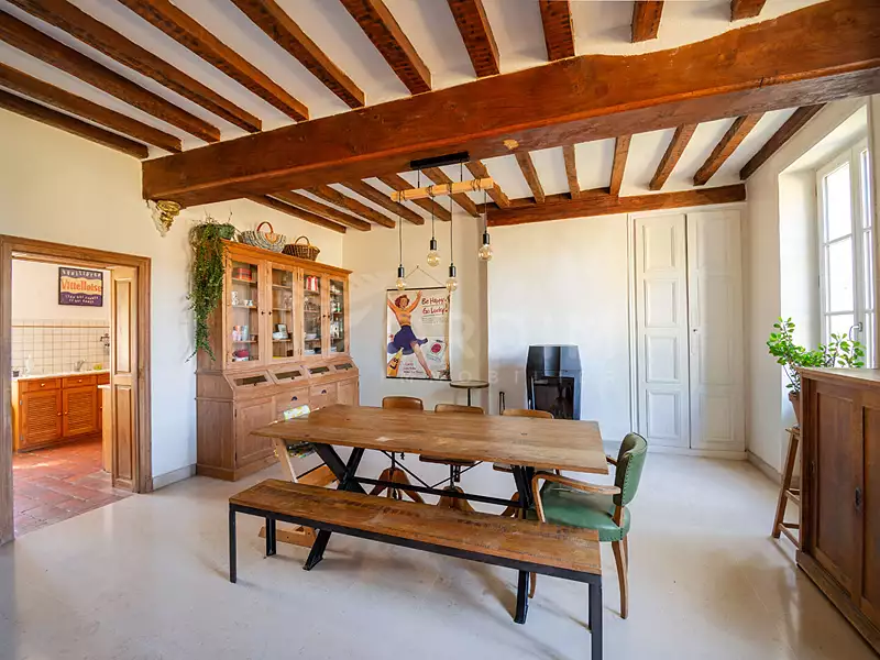 Maison, 245 m²