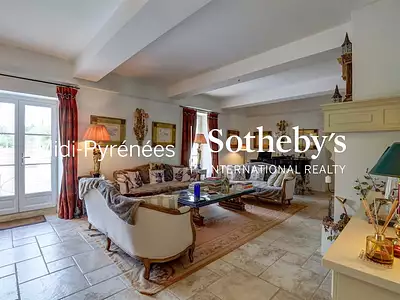 Maison, 728 m²