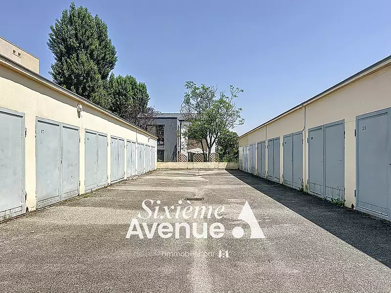Parking, 16 m²
