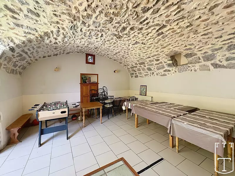 Maison, 640 m²