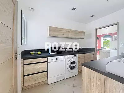Maison, 250 m²