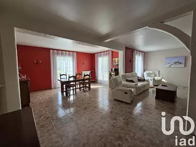 Maison, 215 m²