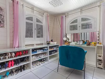 Maison, 240 m²