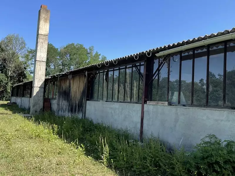 Maison, 1 000 m²
