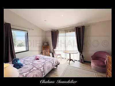 Maison, 255 m²