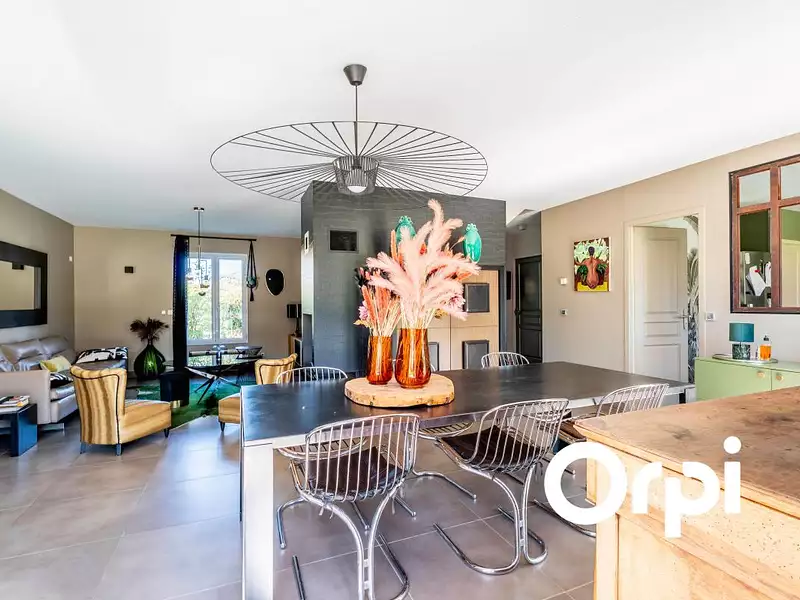 Maison, 158 m²