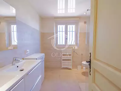 Maison, 275 m²