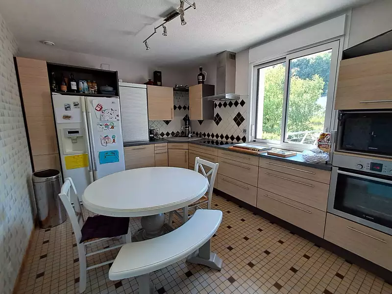 Maison, 250 m²