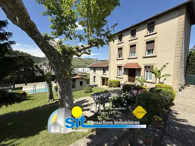 Maison, 198 m²