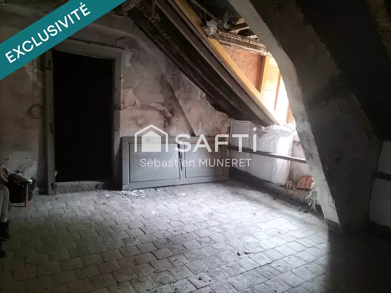 Maison, 245 m²