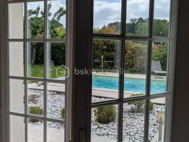Maison, 210 m²