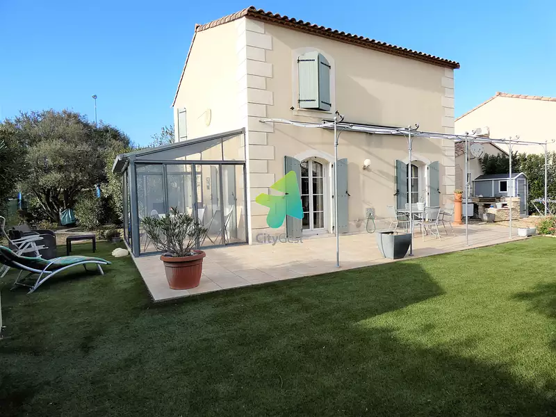 Maison, 99 m²