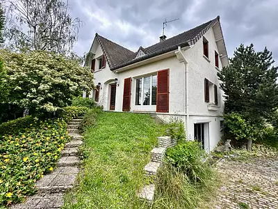 Maison, 235 m²