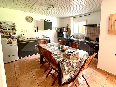 Immeuble, 195 m²